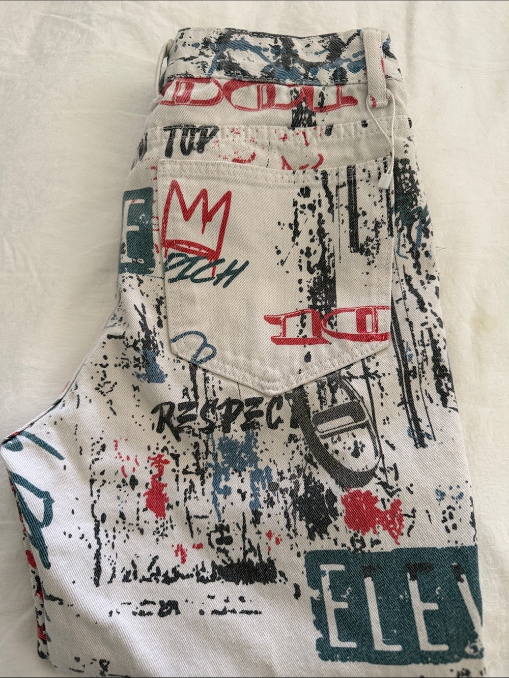 80’s & Y2K Vibes Money Hundreds RICH RICH graffiti Jeans! Punk chic 😍😍😍